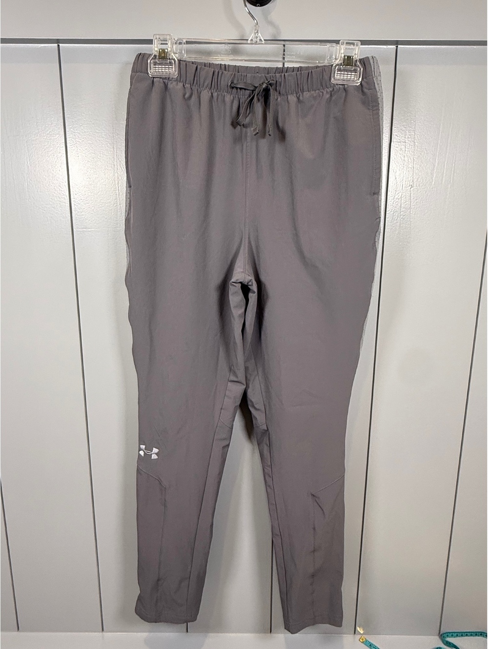 Under Armour Gray Loose Fit Jogger Pants Youth Large Sporty Athletic